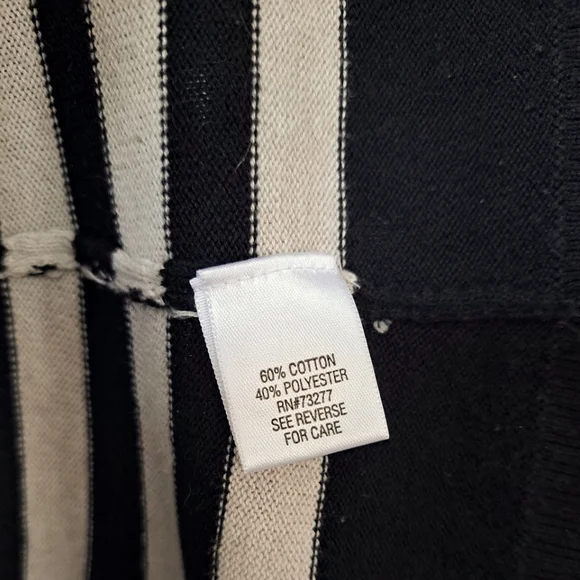 CROFT & BARROW Black Oatmeal Gray Striped V-neck Sweater Sz XL - Picture 2 of 7